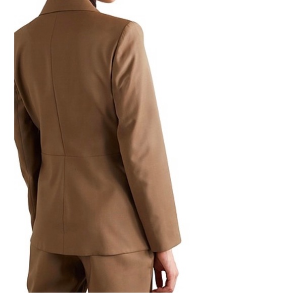 THE BEIGE BLAZER by Envelope1976 - Picture 4 of 7